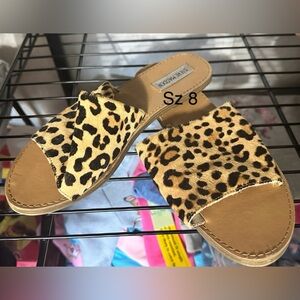 Women’s sz 8 Steve Madden sandals